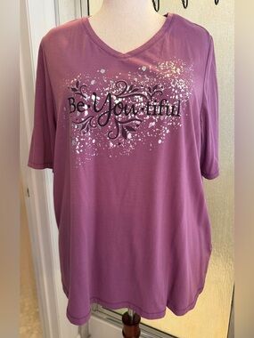 Catherine’s Be-You-tiful Short Sleeve V-Neck Tee in Mauve 1X $20 Like New